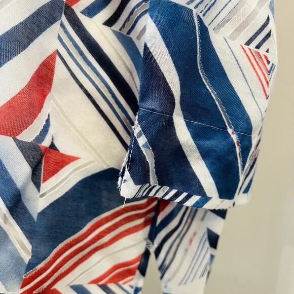 Alfred Dunner Women’s 18 Button Blouse Shirt Red White Blue Geometric (A0125) - Picture 5 of 7